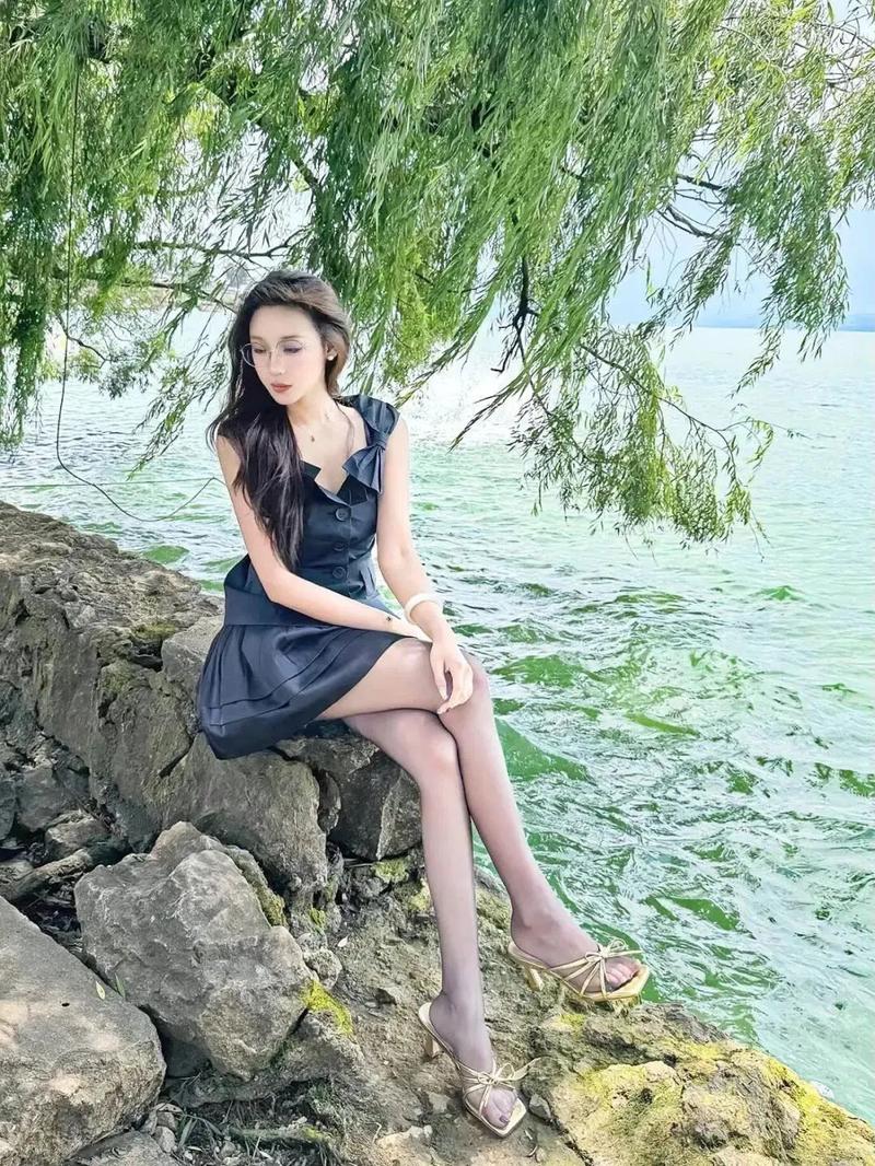 凌晨早市短视频封面